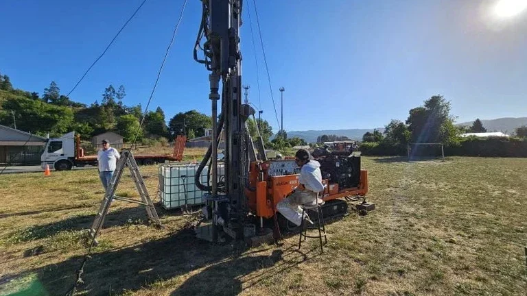 Exploratory Test Pits in Glasgow: Stratigraphic Verification with Mechanical Excavation
